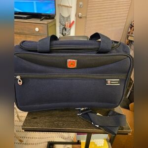 New Swissgear navy small travel or gym bag